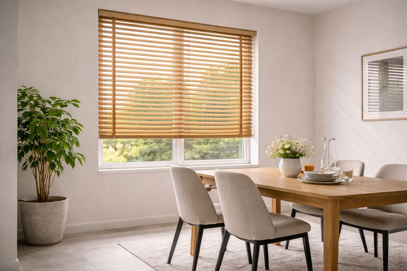 תריסים ונציאנים במגוון חומרים לבחירה